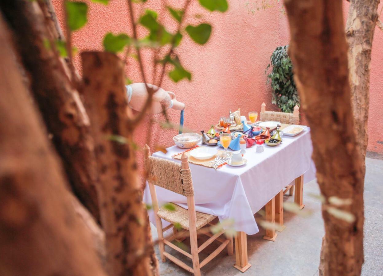Dar Widad Bed and Breakfast Tajda Exteriör bild